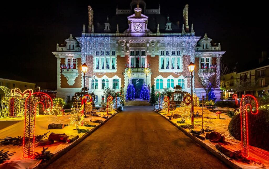 decoration-mairie-reims-noel